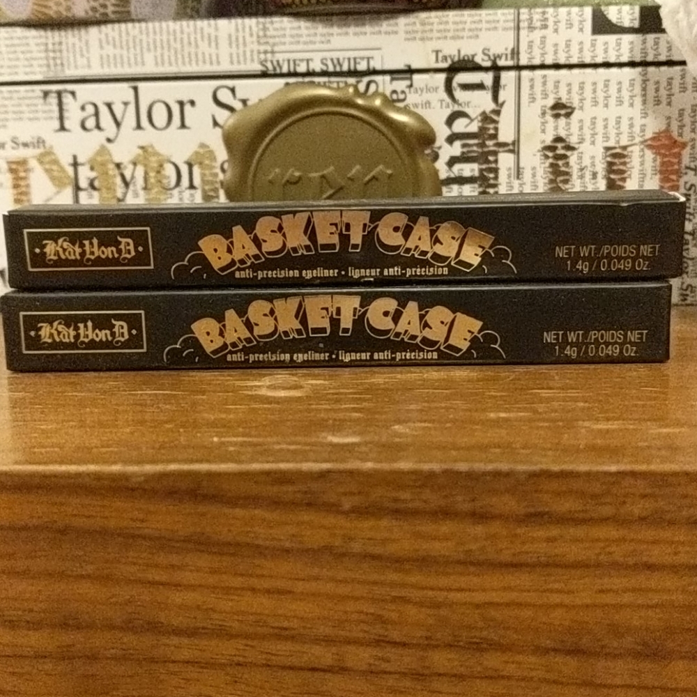 Kat von D basketcase eyeliner